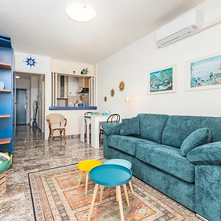 公寓 'le Berkeley' Vue Mer, Centre, Parking 芒通