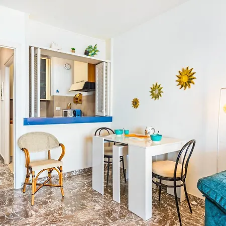 'le Berkeley' Vue Mer, Centre, Parking